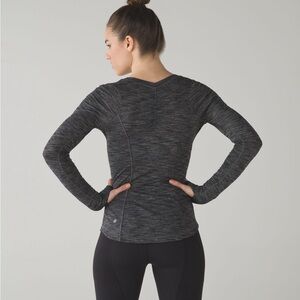 Lululemon Long Sleeve top heathered gray size 6